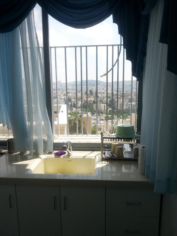Holyland Apartments 예루살렘 객실 사진
